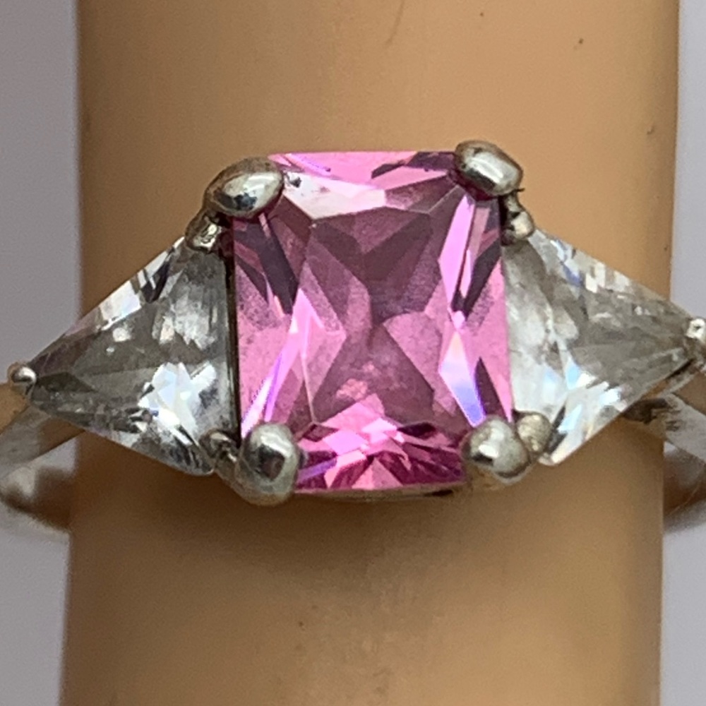 925.Sterling Vintage gemstone ring size 8.